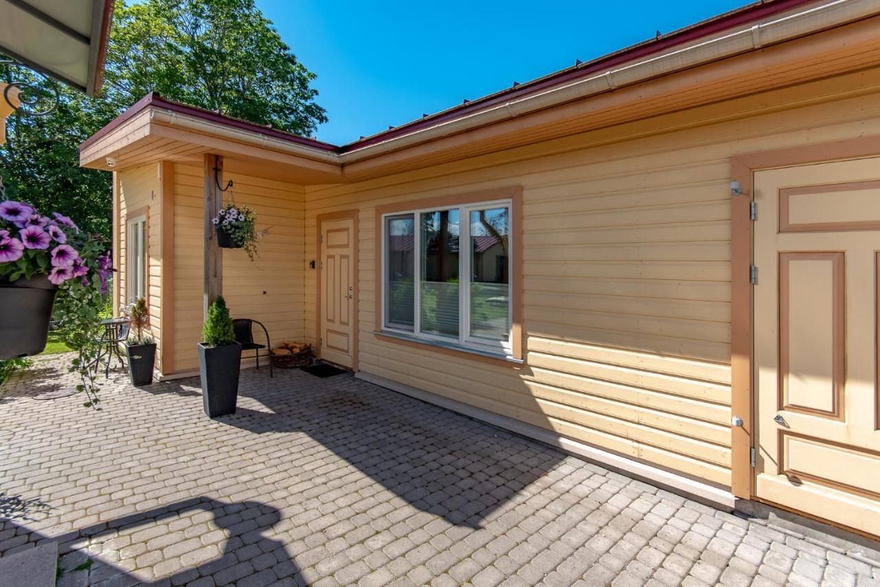 Villa Marienholm Haapsalu Exterior foto